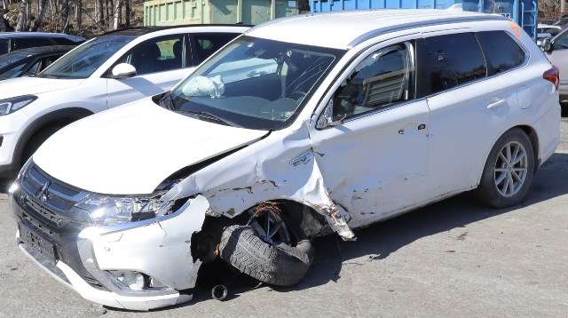 Mitsubishi Outlander 2015-->> (Type III, Fase 2) , Motorkode: 4B11, Girkassekode: 