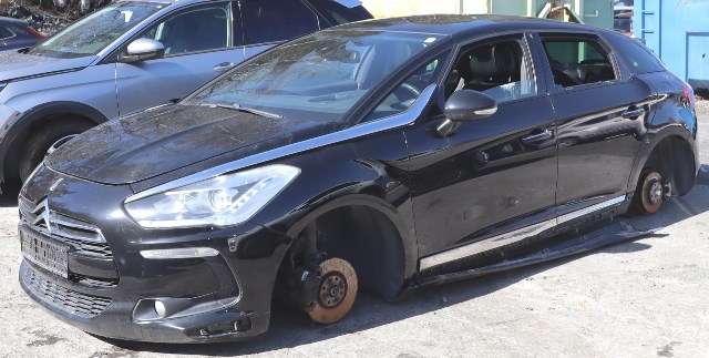 Citroën DS5, 2012-2017  delebil , Motorkode: 9HD