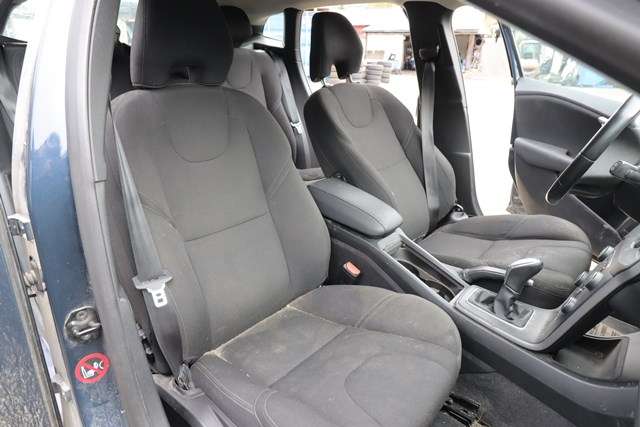 Volvo V40 2012-2019 delebil , Motorkode: D 4162 T, Girkassekode: 