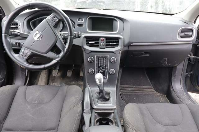 Volvo V40 2012-2019 delebil , Motorkode: D 4162 T, Girkassekode: 