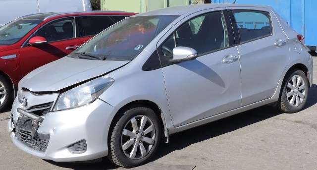 Toyota Yaris, 2012-2014 (Type III, Fase 1)  delebil , Motorkode: 1NR-FE