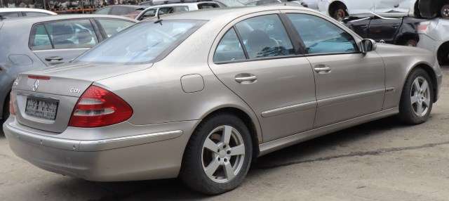 Mercedes E-Klasse 2002-2006 (Fase 1) (W211) (W211), Motorkode: OM646.961, Girkassekode: