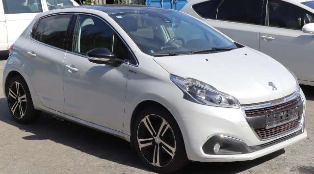 Peugeot 208 2012-2019 (Type I) , Motorkode: HNZ, Girkassekode: