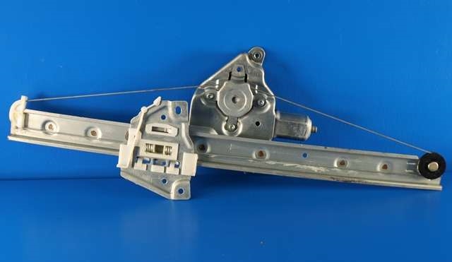 Ruteheis venstre bak til Suzuki Grand Vitara 2005-2015 (Type III)  (DENSO|262100-3530|83460-65J00|)