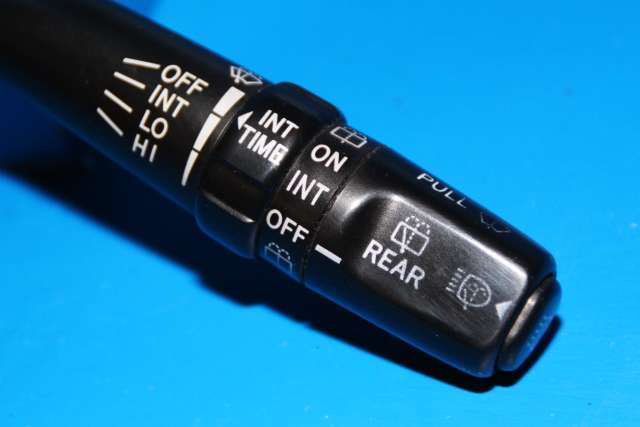 Bryter visker til Toyota Land Cruiser 90 1996-2002  