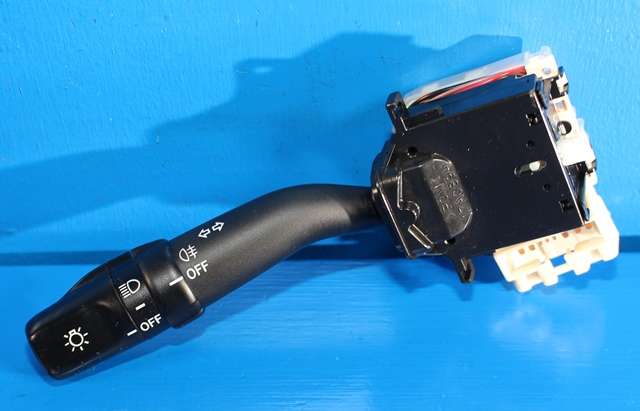 Bryter blink til Toyota Hiace 2007-2012 (Fase 3)