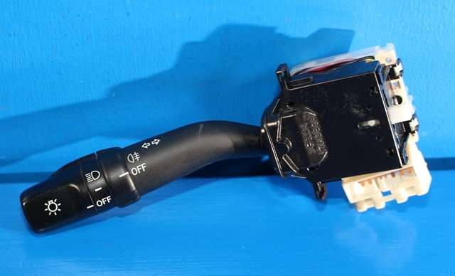 Bryter blink til Toyota Hiace 2007-2012 (Fase 3)