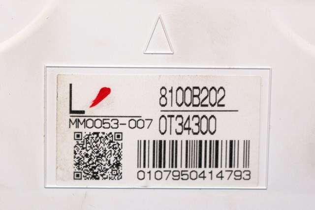 Instrumentpanel til Mitsubishi Outlander 2010-2012 (Type II, Fase 2)  (MITSUBISHI|8100B202|)