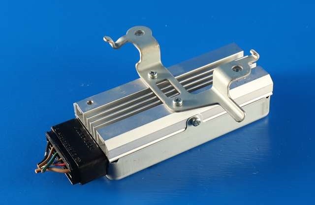 Styreenhet drivstoffpumpe til Nissan Juke 2010-2014 (Fase 1) (DENSO|104993-0740|17001-1KA1A|)