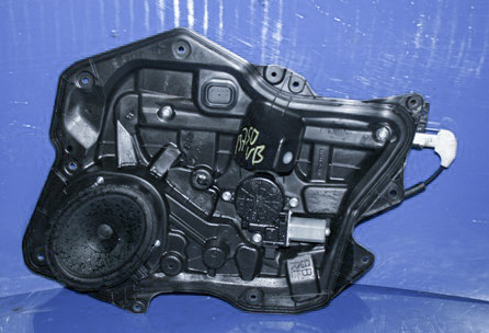 Ruteheis venstre bak til Mazda 3 2009-2013 (Type II)