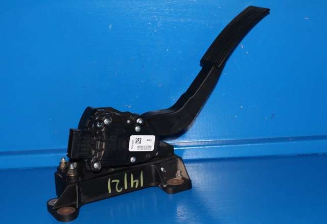 Pedal gass til Nissan Navara, 2005-2010 (Fase 1) (D40) (D40) (HELLA|6PV-933-901-01)