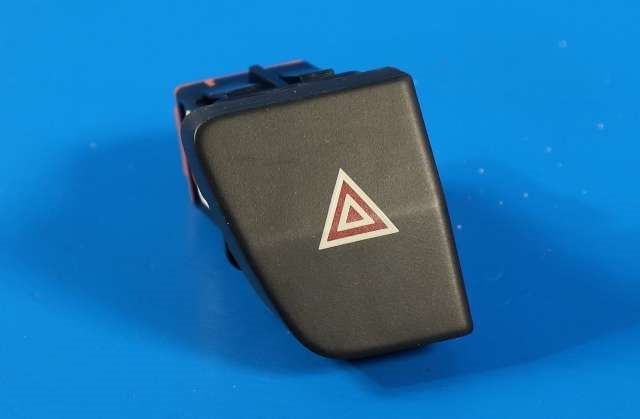 Bryter nødblink til Peugeot 5008 2010-2017 (Type I) (PEUGEOT|96 652441 XT|)