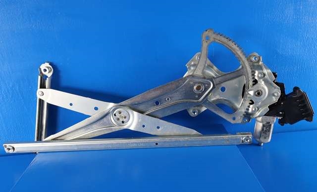 Ruteheis venstre foran til Toyota Corolla 2007-2013 (DENSO|262100-4020|85702-33010|)