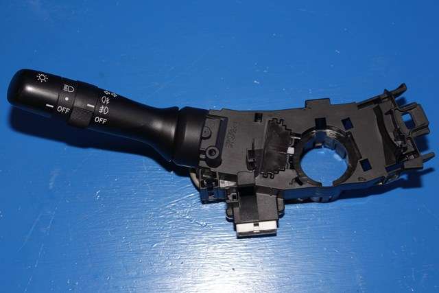 Bryter blink til Toyota Corolla 2007-2013 (TOYOTA|12640-35SUD343|)