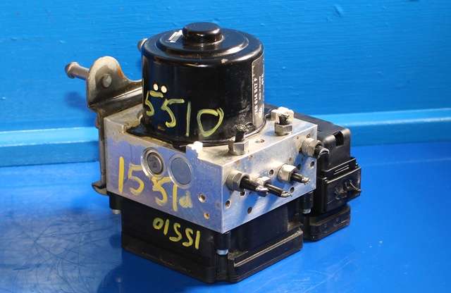 ABS sentral til VW Transporter / Caravelle 2009-2015 (Fase 2) (T5) (T5) (VAG|7E0 614 517 F|7E0 907 379 H|)
