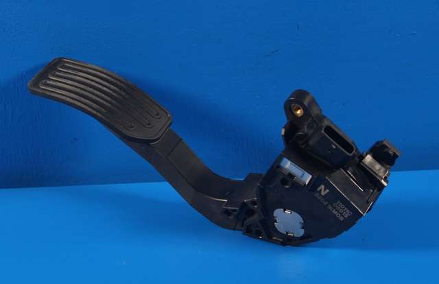 Pedal gass til Nissan Leaf, 2011-2017 (Type I)  (NISSAN|18002-1KM0B)