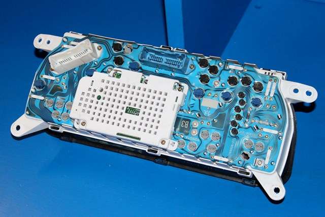 Instrumentpanel til Toyota Land Cruiser 90 1996-2002 (YAZAKI|69261-170|83800-6A790|)