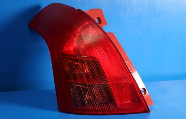Baklykt venstre til Suzuki Swift, 2005-2010  