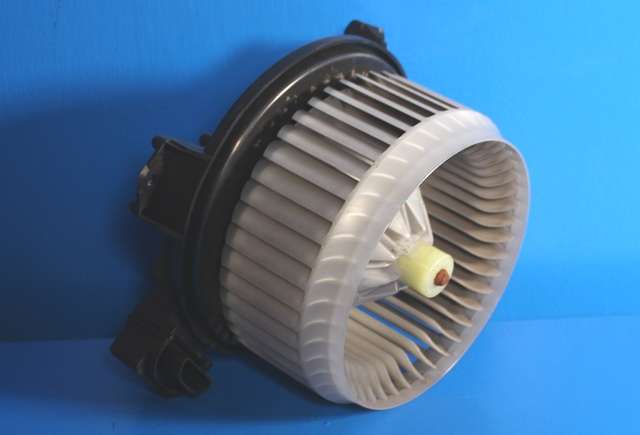 Varmeapparat motor til Suzuki Swift, 2005-2010  (DENSO|272700-0311)