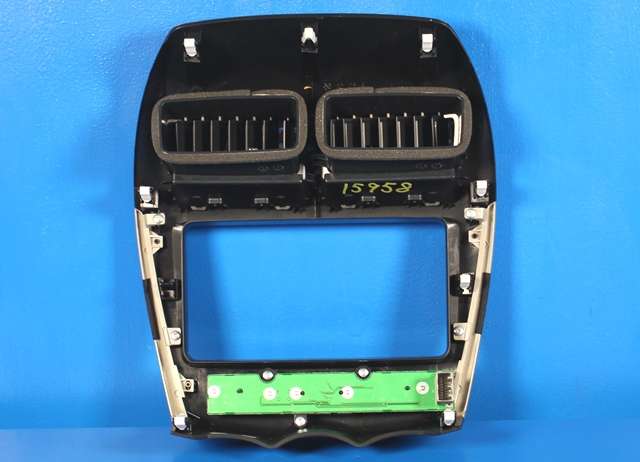 Dashbord friskluftdyse midtkonsoll til Peugeot 4008 2012-2017  