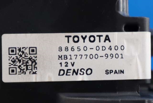 Styreenhet klima/aircondition til Toyota Yaris 2012-2014 (Type III, Fase 1)  (TOYOTA|88650-0D400|)