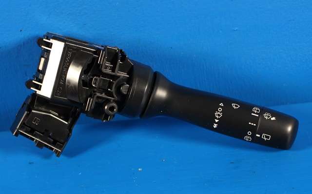 Bryter visker til Toyota Yaris, 2012-2014 (Type III, Fase 1) (TOYOTA|17F904-0D180)