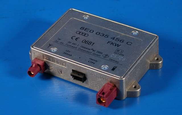 Antenne forsterker til Audi Q7, 2006-2010 (Type I, Fase 1) (VAG|8E0 035 456 C)