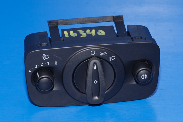 Bryter lys til Ford Fiesta, 2008-2012 (Type VI, Fase 1)  (FORD|8A6T-13A024-AB)