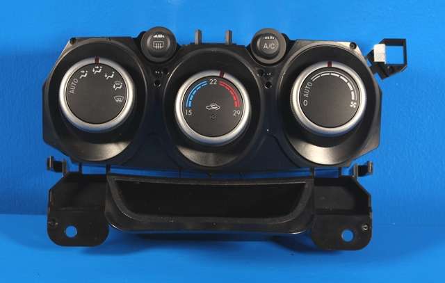 Varmeapparat betjening til Mazda 2 2011-2014 (Type II, Fase 2) (MAZDA|DP76-61-190A|)
