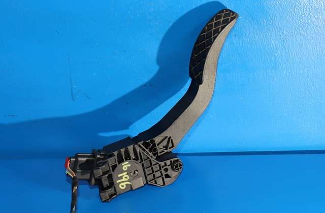 Pedal gass til VW Up 2012-2019  (HELLA|6PV 010 621-20|1S1 721 503 A|)