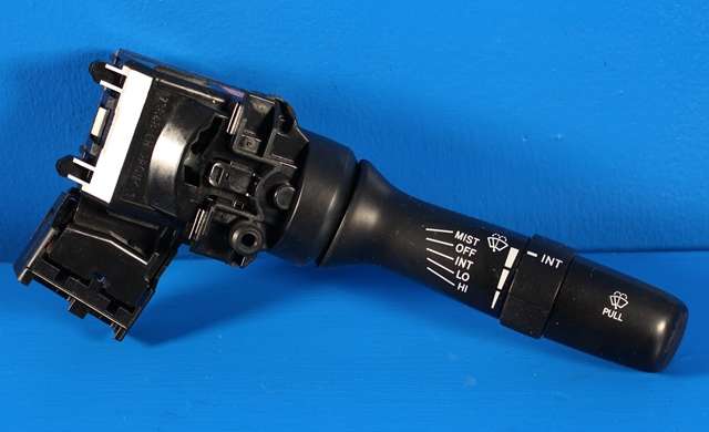 Bryter visker til Toyota Hilux, 2006-2011  (TOYOTA|17F273-06220)