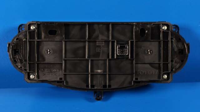 Varmeapparat betjening til Toyota Yaris 2012-2014 (Type III, Fase 1)  (TOYOTA|55900-0D360|)