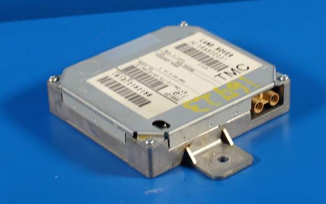Antenne forsterker til Land Rover Discovery 2005-2009 (Type III) (LAND ROVER|XRA500031|)