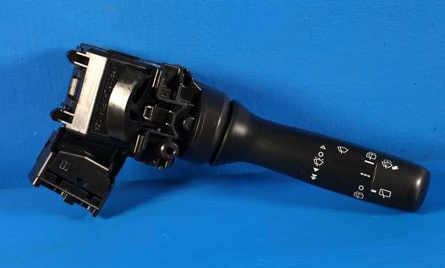 Bryter visker til Toyota Yaris 2012-2014 (Type III, Fase 1) (TOYOTA|17F904-0D180|)