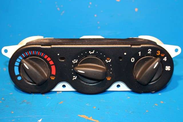 Varmeapparat betjening til Ford Transit Connect, 2009-2013 (Type I, Fase 2)  (FORD|9T16-18C419-AA)