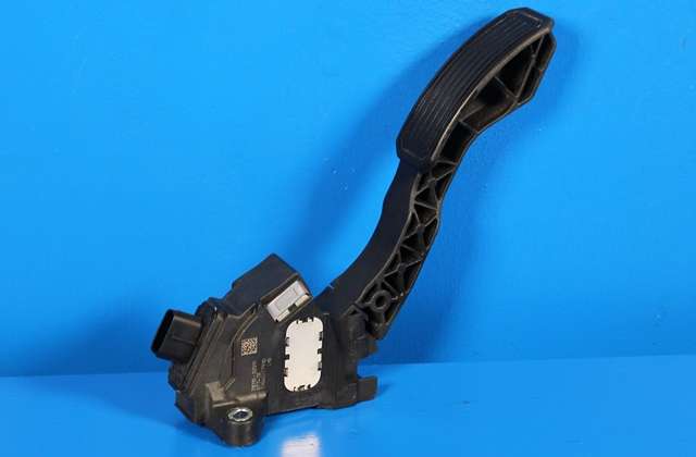 Pedal gass til Toyota Auris, 2010-2012 (Type I, Fase 2) (TOYOTA|78110-02011)