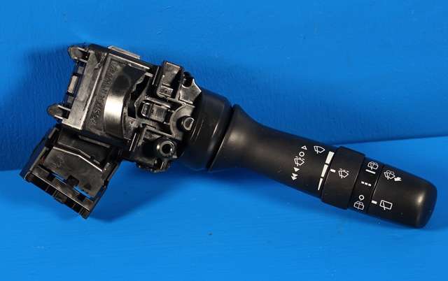 Bryter visker til Toyota Auris 2010-2012 (Type I, Fase 2) (TOYOTA|17F582-02411|)