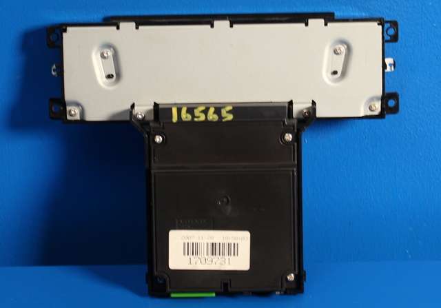 Bilstereo betjeningspanel til Volvo V70 2007-2013 (Type III, Fase 1)