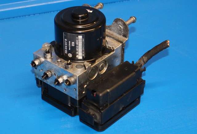 ABS sentral til VW Transporter / Caravelle, 2009-2015 (Fase 2) (T5) (T5) (VAG|7E0 614 517 H)