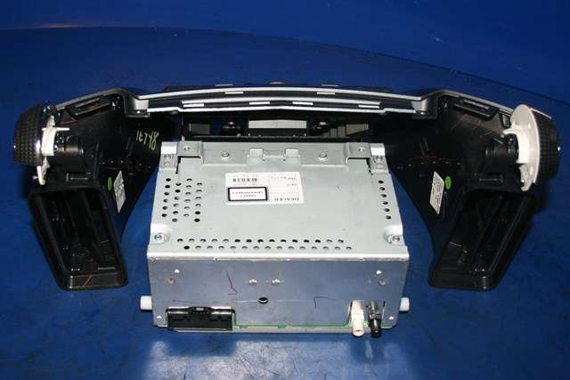Bilstereo til Ford C-Max 2010-2015 (Type II, Fase 1)  (FORD|AM5T-18C815-BH|)