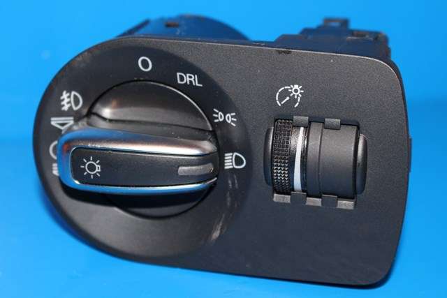 Bryter lys til Audi A3, 2009-2012 (Type II, Fase 2)  (VAG|0P1 941 531 BQ)