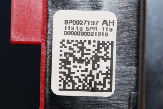 Bryter nødblink til Audi A3 2009-2012 (Type II, Fase 2)  (VAG|8P0 927 137 AH|)