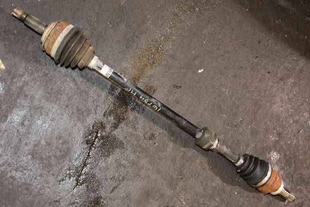 Drivaksel høyre foran, bensin/manuell til Toyota Yaris, 2012-2014 (Type III, Fase 1)  (TOYOTA|43410-0D292)