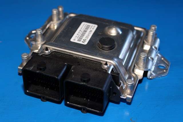 Styreenhet motor til Suzuki SX4 S-CROSS, 2013-->> (Type II)  (BOSCH|0 261 S08 263)