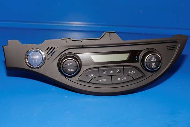 Varmeapparat betjening til Toyota Yaris, 2014-2020 (Type III, Fase 2)  (TOYOTA|55900-0D800)