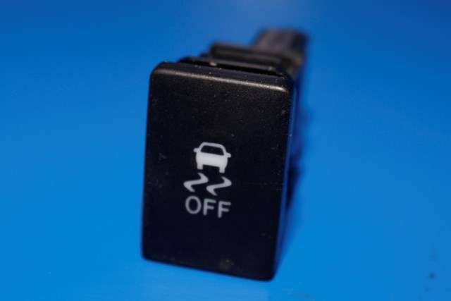 Bryter (ESP - Electronic Stability Program) til Toyota Yaris, 2014-2020 (Type III, Fase 2)  