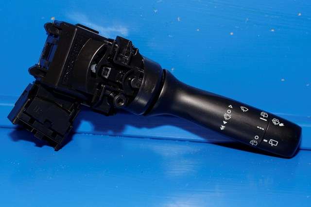 Bryter visker til Toyota Yaris, 2014-2020 (Type III, Fase 2)  (TOYOTA|17F904-0D180)
