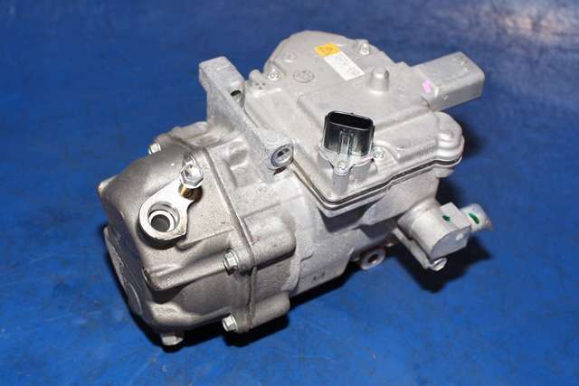 Aircondition kompressor hybrid til Toyota Yaris, 2014-2020 (Type III, Fase 2)  (DENSO|042200-1041)