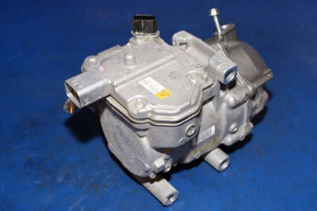 Aircondition kompressor hybrid til Toyota Yaris 2014-2020 (Type III, Fase 2)  (DENSO|042200-1041|)