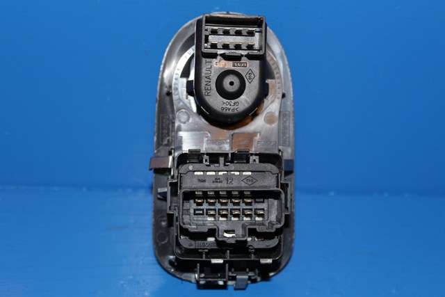 Bryter ruteheis førerdørspanel til Renault Kangoo 2008-2021 (Type II) (RENAULT|8200 637849|)